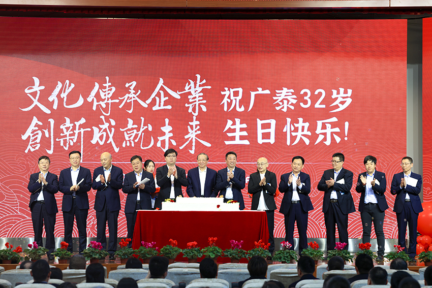 鼓掌.jpg 鼓掌.jpg